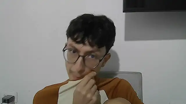 Snapshot of Kevintdx chatting on 11.07.25 Kevintdx online show from 11.07.25