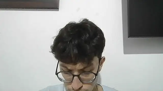 Snapshot of Kevintdx chatting on 11.09.25 Kevintdx online show from 11.09.25