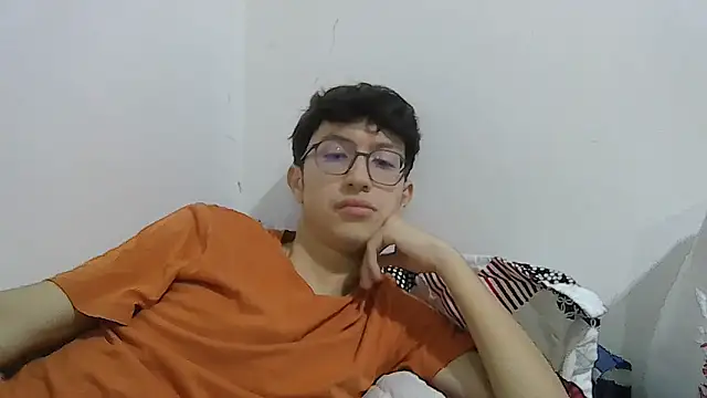 Snapshot of Kevintdx chatting on 11.16.25 Kevintdx online show from 11.16.25