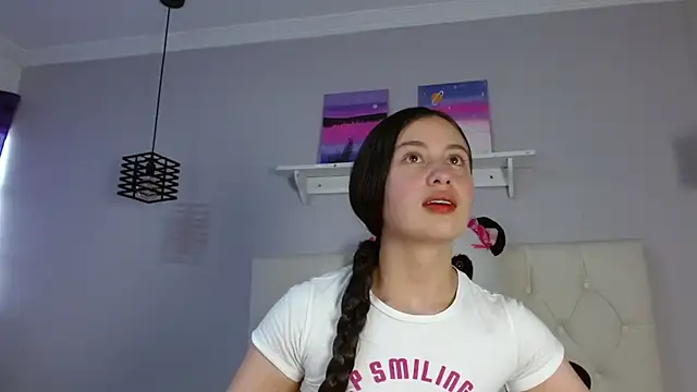 Snapshot of Zaaida_ chatting on 10.15.25 Zaaida online show from 10.15.25