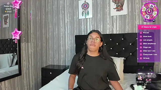 Snapshot of Hailey_johnsonn chatting on 09.21.25 Hailey johnsonn online show from 09.21.25