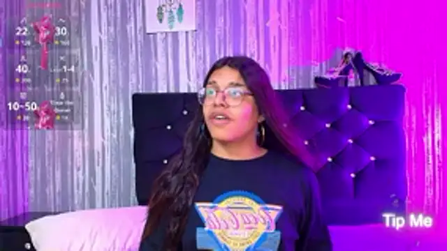 Snapshot of Hailey_johnsonn chatting on 10.30.25 Hailey johnsonn online show from 10.30.25