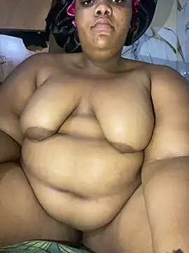 Snapshot of chubbybbw18 chatting on 10.15.25 chubbybbw18 online show from 10.15.25