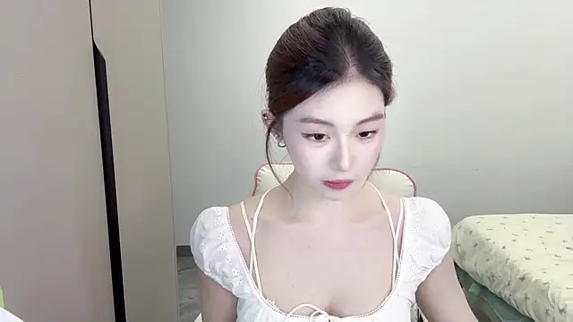 Snapshot of Cookie-oo chatting on 09.22.25 Cookie-oo online show from 09.22.25