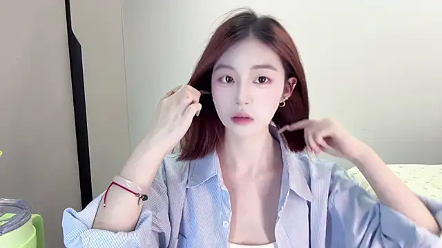 Snapshot of Cookie-oo chatting on 09.26.25 Cookie-oo online show from 09.26.25