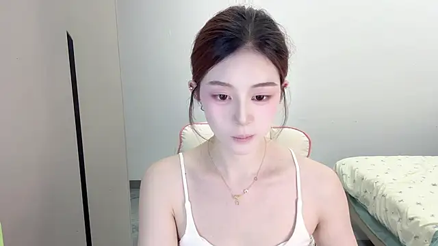 Snapshot of Cookie-oo chatting on 10.01.25 Cookie-oo online show from 10.01.25
