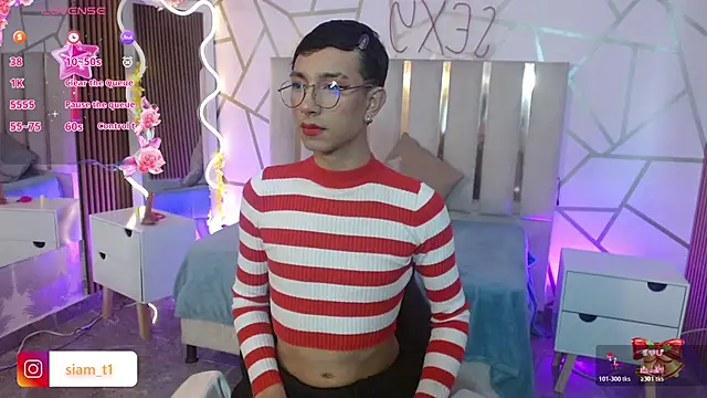 Snapshot of CYRUS_TAY chatting on 11.27.25 CYRUS TAY online show from 11.27.25