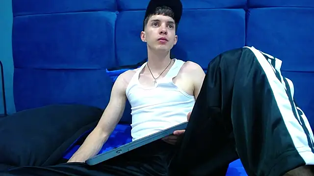 Jheampiiero online show from 09.29.25