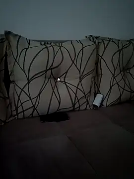 Snapshot of OGUZOZAN chatting on 09.28.25 OGUZOZAN online show from 09.28.25