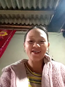 MaiHoa69 online show from 10.25.25