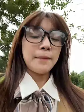 Snapshot of xiaoqiao_ss chatting on 10.20.25 xiaoqiao ss online show from 10.20.25