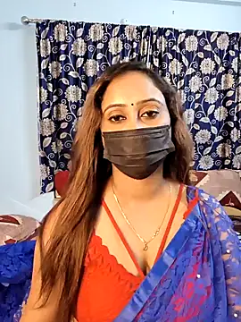 Snapshot of Cute-lusi chatting on 11.01.25 Cute-lusi online show from 11.01.25