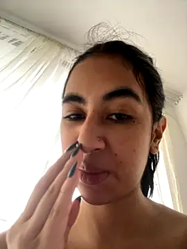 Kassie Collins online show from 11.23.25