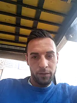 Necunoscutul001 online show from 09.10.25