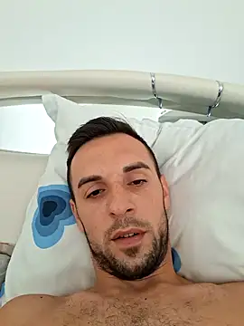 Necunoscutul001 online show from 09.12.25