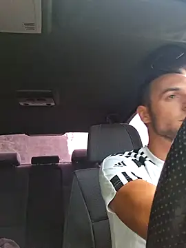 Necunoscutul001 online show from 09.14.25