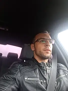 Necunoscutul001 online show from 10.04.25