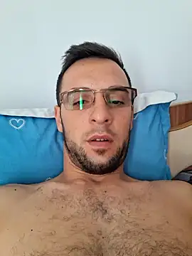 Necunoscutul001 online show from 10.07.25