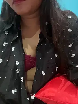 Snapshot of Naughty-Kamini chatting on 09.16.25 Naughty-Kamini online show from 09.16.25