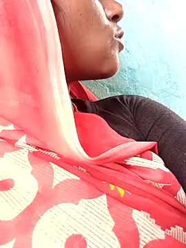 Snapshot of Sapna_hotA chatting on 09.20.25 Sapna hotA online show from 09.20.25