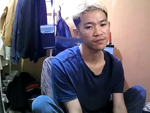 Snapshot of Riiichie_wilCumm chatting on 11.16.25 Riiichie wilCumm online show from 11.16.25