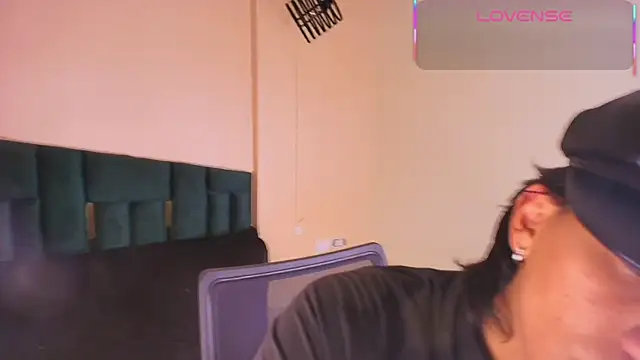 Snapshot of Dom_venena chatting on 09.12.25 Dom venena online show from 09.12.25