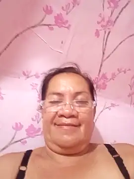 Snapshot of vickyhot1966 chatting on 09.19.25 vickyhot1966 online show from 09.19.25
