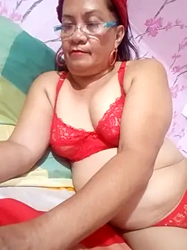 Snapshot of vickyhot1966 chatting on 09.20.25 vickyhot1966 online show from 09.20.25