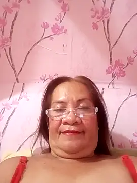 Snapshot of vickyhot1966 chatting on 10.01.25 vickyhot1966 online show from 10.01.25