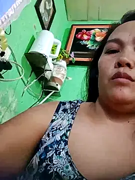 Snapshot of AmarahKate chatting on 09.18.25 AmarahKate online show from 09.18.25