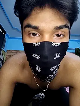 Snapshot of Drakyguy chatting on 11.26.25 Drakyguy online show from 11.26.25