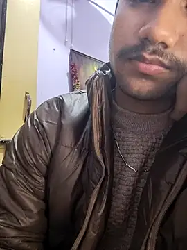 Snapshot of Drakyguy chatting on 12.01.25 Drakyguy online show from 12.01.25