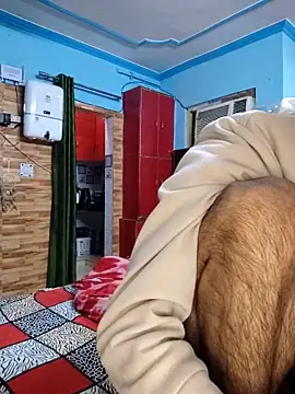 Snapshot of Drakyguy chatting on 12.01.25 Drakyguy online show from 12.01.25