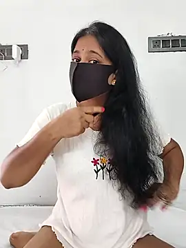 Snapshot of Your-Vedika chatting on 09.28.25 Your-Vedika online show from 09.28.25