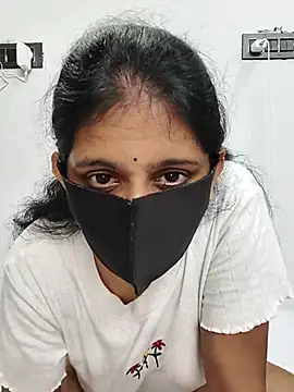 Snapshot of Your-Vedika chatting on 09.28.25 Your-Vedika online show from 09.28.25