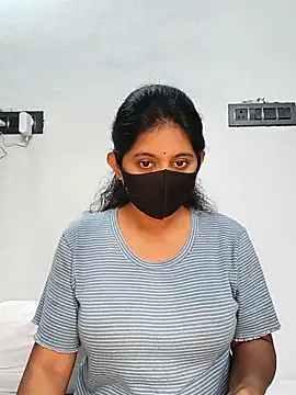 Snapshot of Your-Vedika chatting on 10.18.25 Your-Vedika online show from 10.18.25