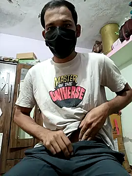 Snapshot of mayur_raaje chatting on 10.08.25 mayur raaje online show from 10.08.25