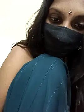 Snapshot of kavya-telugu84 chatting on 09.12.25 kavya-telugu84 online show from 09.12.25