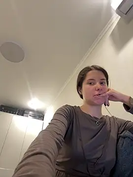 Snapshot of emma_craftt chatting on 11.01.25 emma craftt online show from 11.01.25