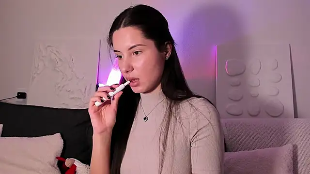 Snapshot of emma_craftt chatting on 11.03.25 emma craftt online show from 11.03.25