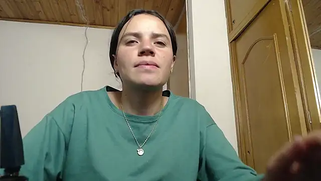 Snapshot of Skylar_Serenity chatting on 10.18.25 Skylar Serenity online show from 10.18.25