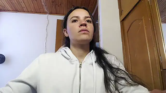 Snapshot of Skylar_Serenity chatting on 10.21.25 Skylar Serenity online show from 10.21.25