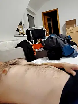 Snapshot of Mili221 chatting on 11.01.25 Mili221 online show from 11.01.25