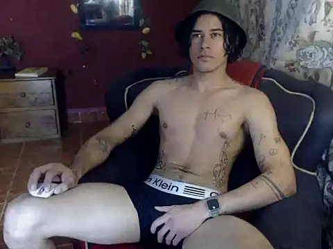 Snapshot of Jffer_sLHom chatting on 10.13.25 Jffer sLHom online show from 10.13.25