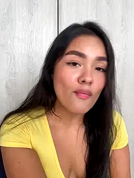 Snapshot of Mariaotalvaro chatting on 09.16.25 Mariaotalvaro online show from 09.16.25