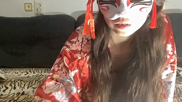 Snapshot of Rosea_Lune chatting on 10.15.25 Rosea Lune online show from 10.15.25