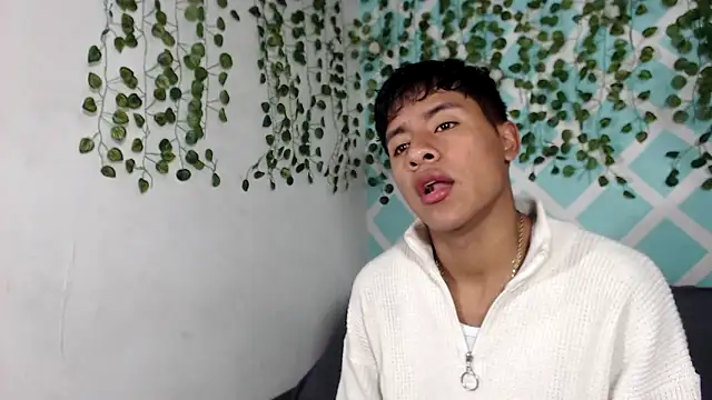 Snapshot of sebas_boys577 chatting on 09.19.25 sebas boys577 online show from 09.19.25