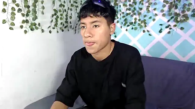 Snapshot of sebas_boys577 chatting on 09.21.25 sebas boys577 online show from 09.21.25