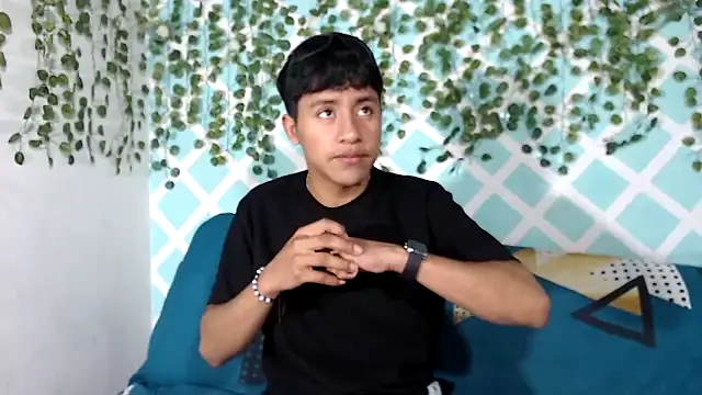 Snapshot of sebas_boys577 chatting on 09.27.25 sebas boys577 online show from 09.27.25