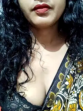 Snapshot of spicysuhana chatting on 09.11.25 spicysuhana online show from 09.11.25